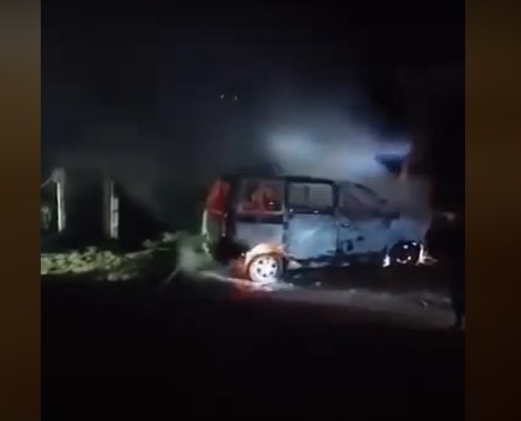 مجهولون يضرمون النار في سيارة مواطن بمحافظة إب