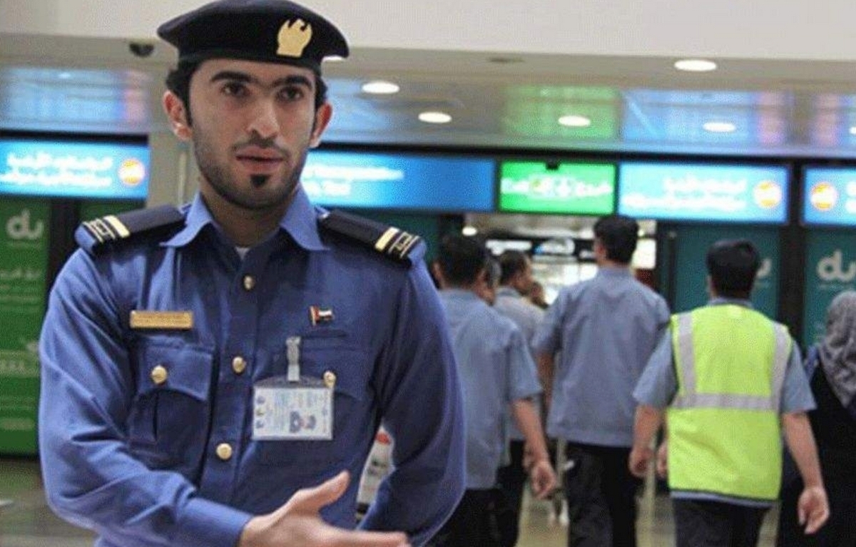 لاتزال عائلاتهم خلفهم.. الإمارات ترحل مجموعة من أئمة المساجد والخطباء اليمنيين بعد سجنهم لأشهر لاتزال عائلاتهم خلفهم.. الإمارات ترحل مجموعة من أئمة المساجد والخطباء اليمنيين بعد سجنهم لأشهر