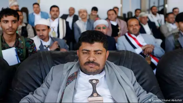 الحوثيون يعلنون عن مبادرة من جانبهم لوقف العمليات العسكرية الحربية  