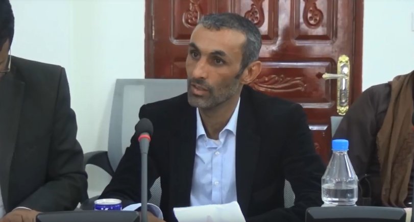 السفارة الفرنسية تنفي دفع أي مبلغ مالي للحوثيين مقابل الافراج عن الرهينة الفرنسي