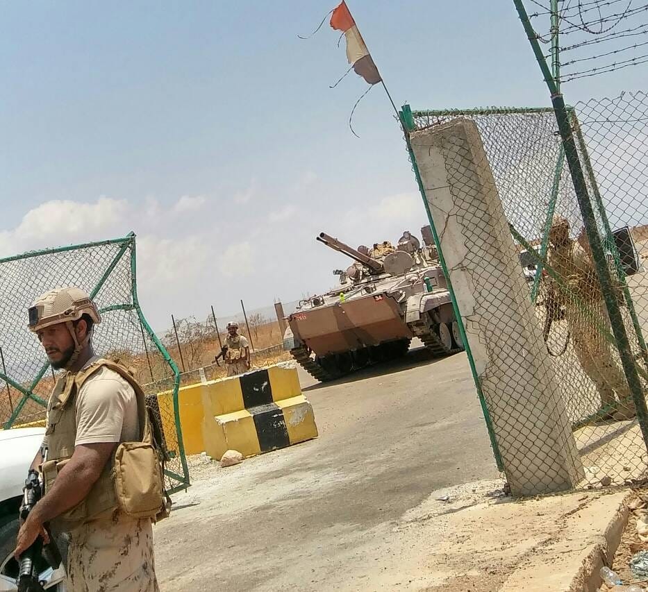 مصدر: القوات الإماراتية ما تزال باقية في مطار وميناء سقطرى