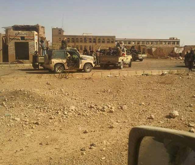 الحوثيون يقصفون مدينة الحزم في الجوف بصواريخ كاتيوشا وأنباء أولية عن سقوط ضحايا