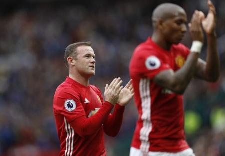 بوجبا يقود مانشستر يونايتد لسحق ليستر في دوري انجلترا بوجبا يقود مانشستر يونايتد لسحق ليستر في دوري انجلترا