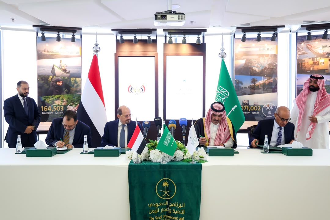 الخبير مروان ذمرين: 150 مليون دولار تكفي لتزويد 50 ألف منزل في عدن بالطاقة الشمسية