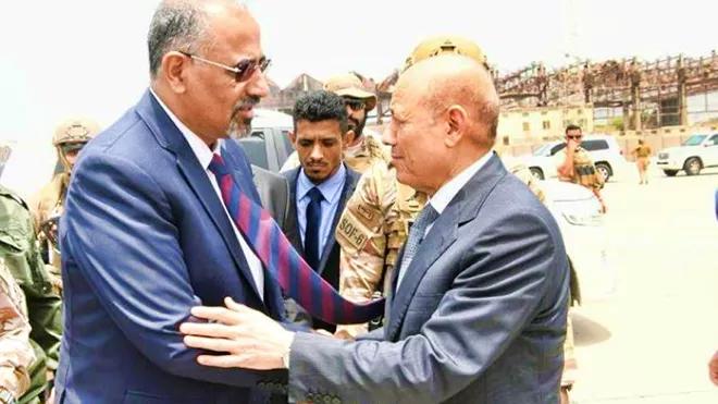 الانتقالي يستبق زيارة العليمي إلى حضرموت بحملة رفض على مواقع التواصل الانتقالي يستبق زيارة العليمي إلى حضرموت بحملة رفض على مواقع التواصل