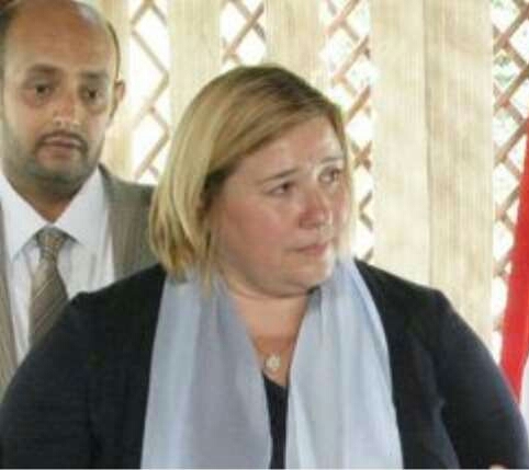 سفيرة الاتحاد الأوروبي ووفد دبلوماسي رفيع يصل صنعاء للمرة الأولى منذ ثلاث سنوات
