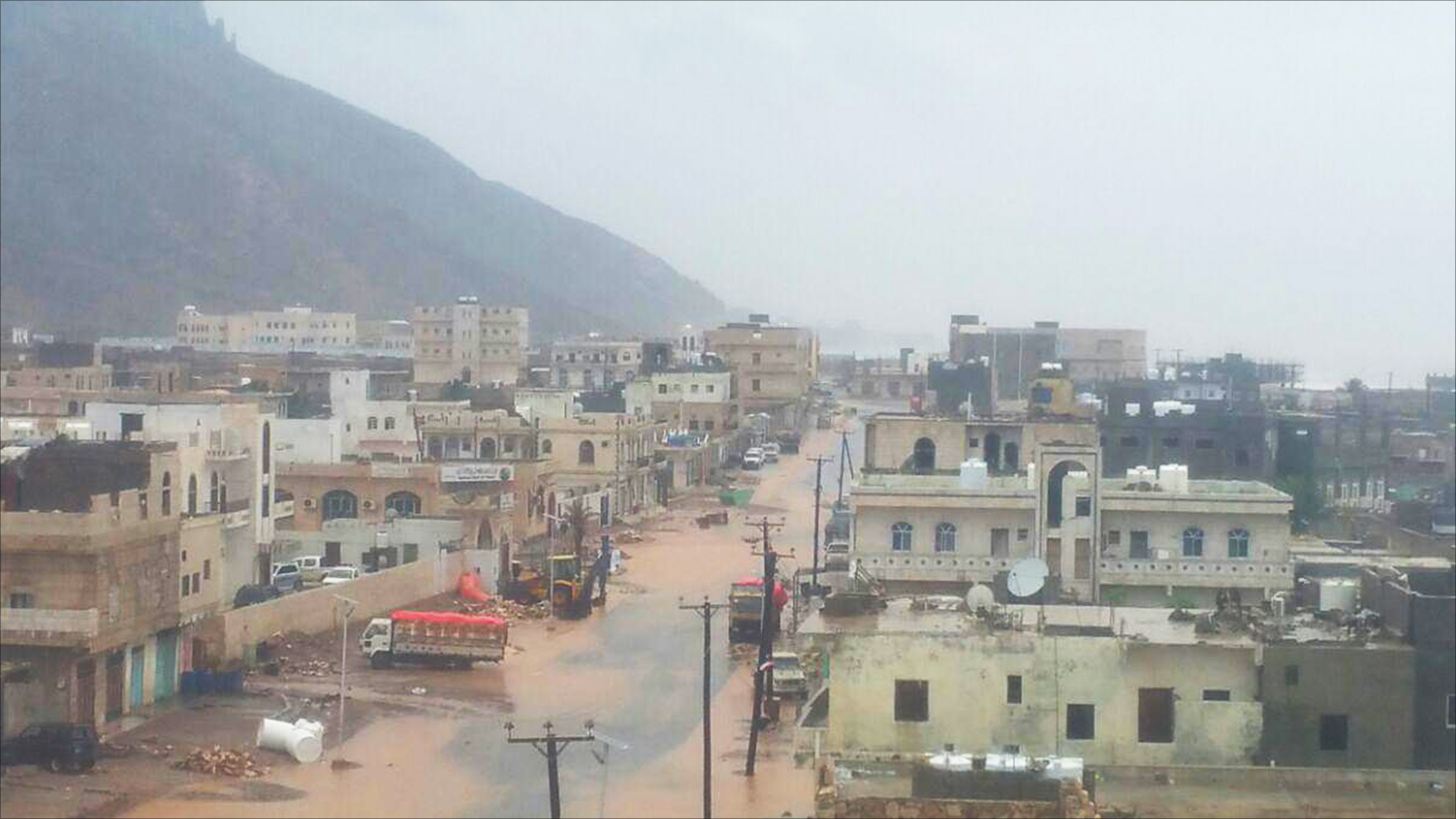 وزارة الصحة ترسل 30 طناً من الأدوية إلى سقطرى