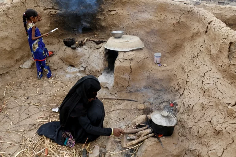 اليمن ضمن أربع دول عربية مصنفة "بؤر جوع ساخنة" مع تحذيرات من تفاقم الأزمة الغذائية
