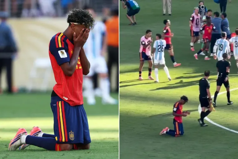 "من الدعاء إلى الاحتفاء بجذوره".. لامين جمال يخطف الأنظار في نهائي المونديال "من الدعاء إلى الاحتفاء بجذوره".. لامين جمال يخطف الأنظار في نهائي المونديال