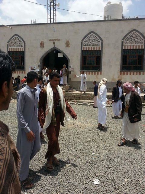 مساجد صنعاء تتمرد بطريقتها على الخطباء المفروضين بالقوة  