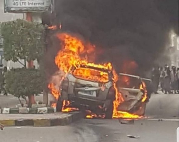 نجاة قيادي بحزب الإصلاح من انفجار استهدف سيارته في عدن