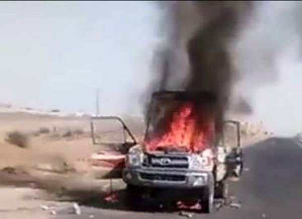 شهود: 7 جرحى في انفجار استهدف عربة حكومية في مدينة لود بمحافظة أبين