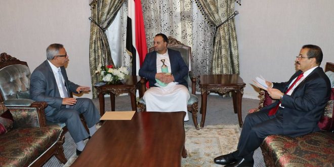 Houthi group ready to form joint salaries-committee with the government