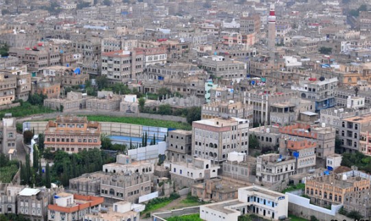 إب.. جرحى من المارة في نزاع مسلح بين شقيقين على بئر ارتوازية