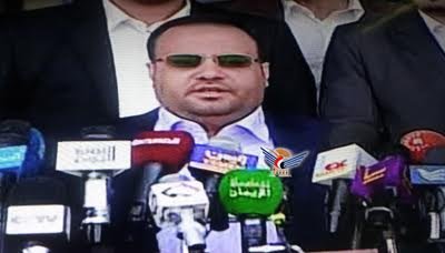 الانقلابيون يحملون هادي ودول التحالف العربي "مسؤولية" ما سيترتب عن نقل البنك المركزي