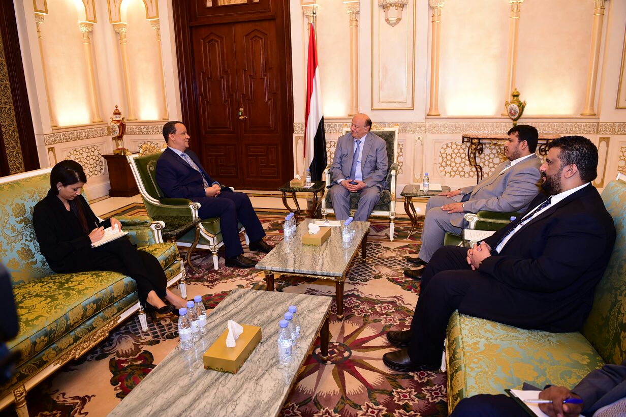 هادي يلتقي في الرياض المبعوث الأممي إلى اليمن