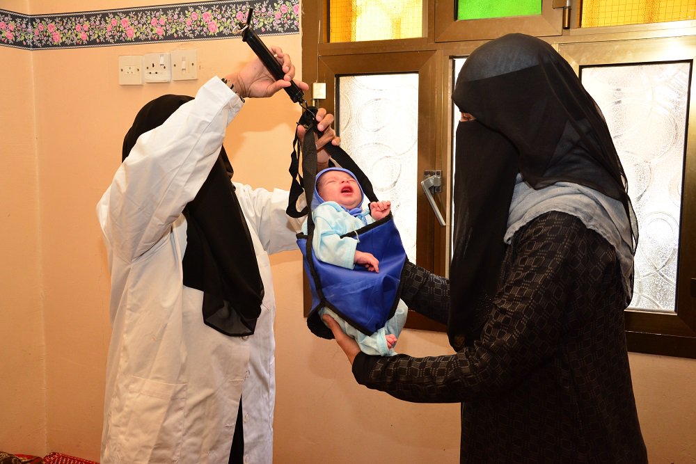 القابلات باليمن في مواجهة ظروف الحرب