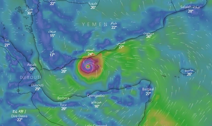 حالة طوارئ في مدن السواحل الجنوبية لليمن وتحذيرات من اعصار "ساجار"