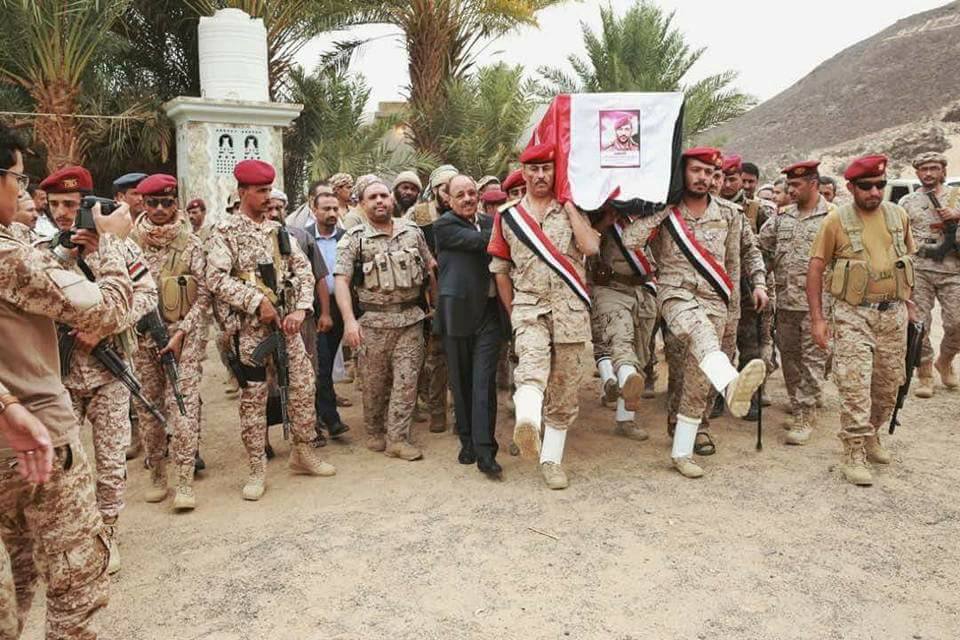 تشييع جثمان العميد "الأحمر" في مأرب