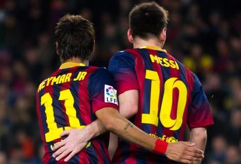 نيمار والحدادي رقصا وطمأنا برشلونة