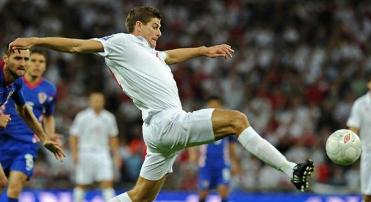 إبراهيموفيتش: جيرارد لاعب مذهل 