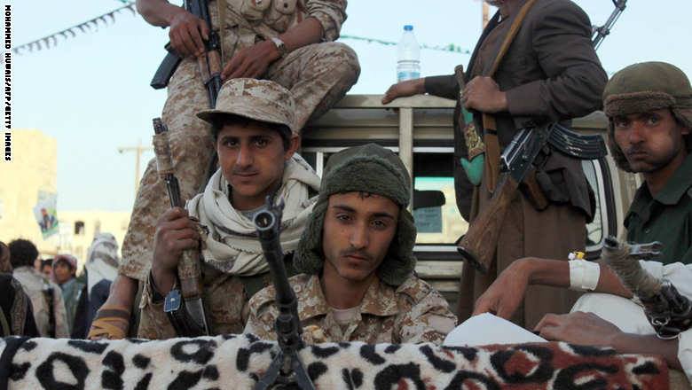 سكان: قوات التحالف تشن اعنف غاراتها على مناطق في عدن وتستهدف دبابات للحوثيين وعدد من افرادهم