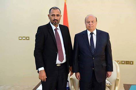 محافظ عدن الجديد الزبيدي يؤدي اليمين الدستورية أمام هادي