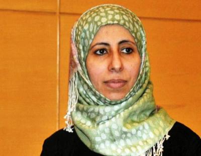 نائبة الأمانة العامة للجنة صياغة الدستور تقدم استقالتها للرئيس هادي بسبب «انكسار كبرياء الدولة في صنعاء» 