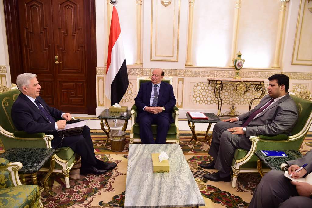 Russian ambassador meets President Hadi, says Russia to provide humanitarian aids to Yemenis – news agency