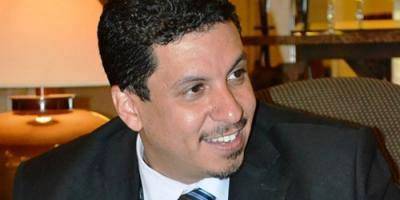 احمد عوض بن مبارك معلقاً على قرار اقالته: سنكون جمعياً مع الشرعية الدستورية
