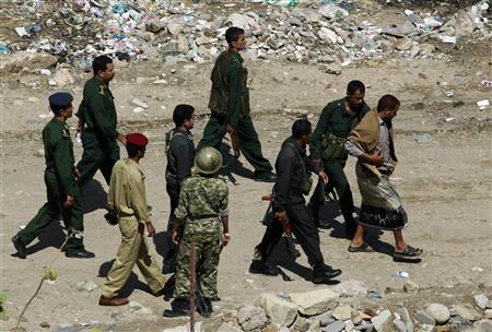 الداخلية اليمنية: القبض على 5 مسلحين اختطفوا سعودييَن اثنين في عدن