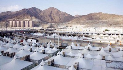 حجيج بيت الله الحرام يتوافدون إلى «منى» قبيل توجههم إلى «عرفة»