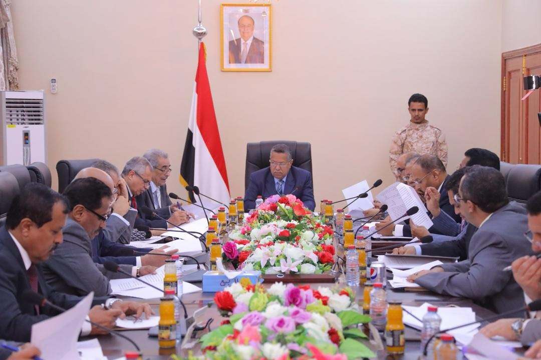 الحكومة اليمنية تعلن ترحيبها بأي جهود دولية لإنهاء انقلاب الحوثيين