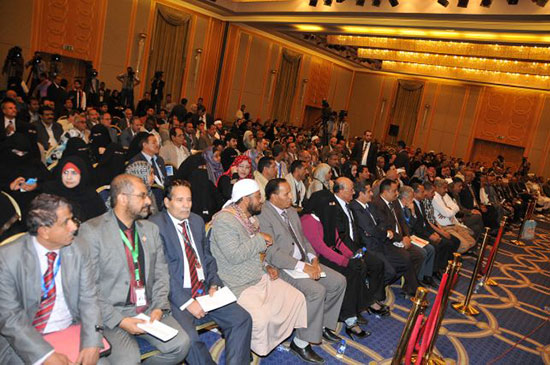 مؤتمر الحوار يشكل لجنة من 18 عضواً لإعادة صياغة وثيقة الضمانات والبيان الختامي