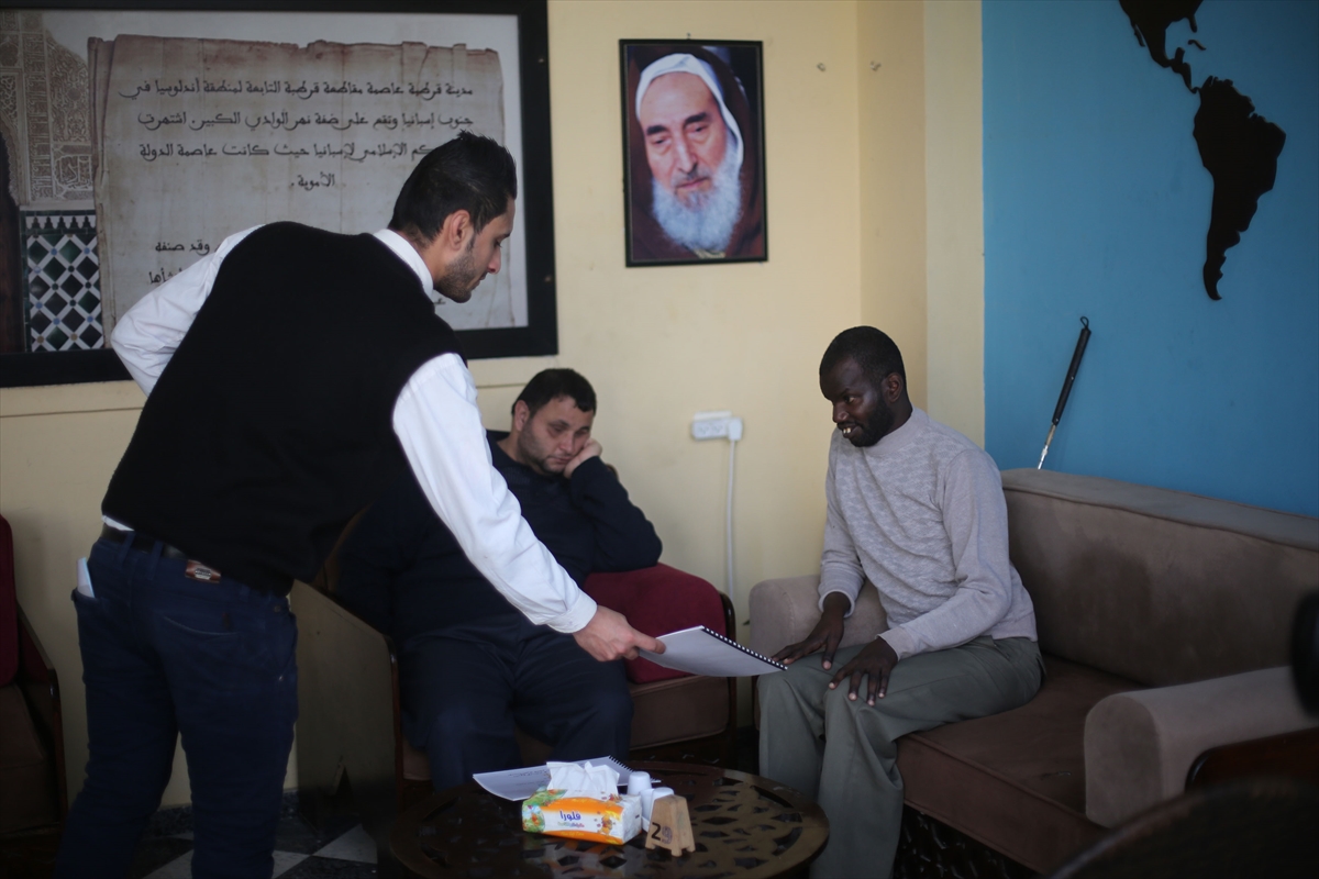مطاعم بغزة .. المكفوفون "يُبصرون" الوجبات لأول مرة