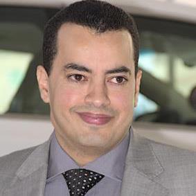 الحوثيون ينهبون سيارتين لصاحب إحدى أكبر شركات الإعلان بصنعاء ويقتحمون منزله