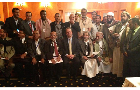 بنعمر يناقش مع ممثلي الإصلاح في مؤتمر الحوار قانون العدالة الانتقالية وهيكلة المؤسسة العسكرية