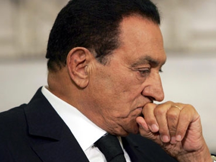 سويسرا تجمد إعادة 700 مليون فرنك من أموال مبارك إلى مصر بسبب عدم وضوح الوضع السياسي سويسرا تجمد إعادة 700 مليون فرنك من أموال مبارك إلى مصر بسبب عدم وضوح الوضع السياسي