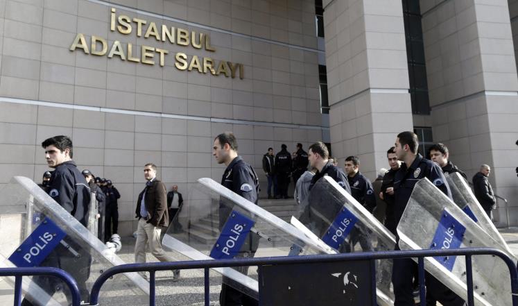 احتجاز طالبة يمنية في تركيا لترحيلها ومصادر تتحدث عن أنها رفضت الترحيل (تفاصيل)