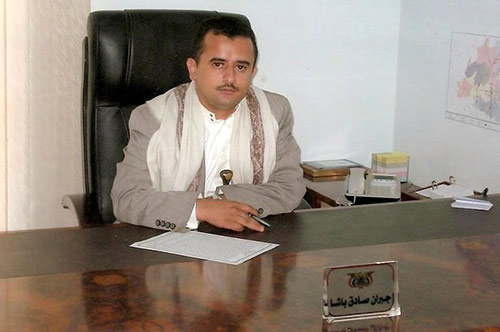 وكيل محافظة إب جبران باشا يعتدي على محامٍ في النيابة العامة