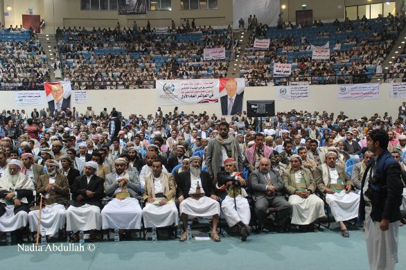 اجتماع قبلي في صنعاء يطالب الحوثيين بتسليم السلاح الثقيل وإخضاع مناطق الشمال لسلطة الدولة
