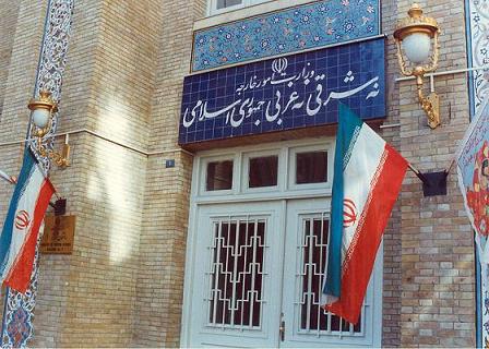 طهران: الجثة المجهولة التي عُثر عليها في مارب لا صلة لها بالدبلوماسي الإيراني المختطف باليمن