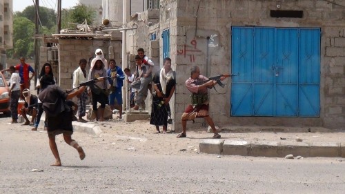 مقتل نحو 24 حوثياً و7 من المقاومة خلال معارك شمال عدن وغارات للتحالف