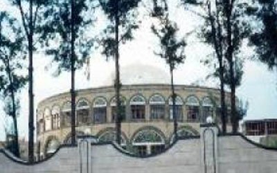 مسؤول بمعهد القضاء: توزيع المقاعد على المحافظات.. ولا صحة لقبول 200 من خريجي جامعة الايمان