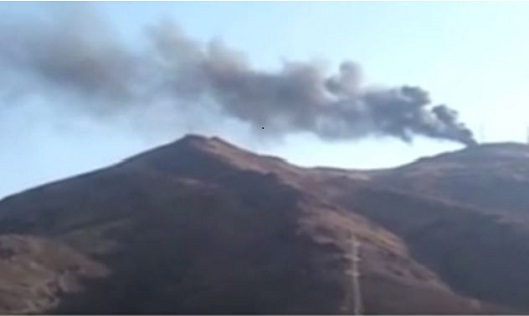 مواجهات مستمرة بعمران والحوثيون يفجرون مزيداً من المباني وتعزيزات عسكرية تتجه إلى المدينة