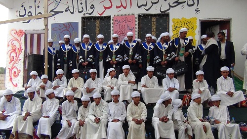 تكريم 22 حافظاً بدار القرآن الكريم وعلومه في ميفعة عنس بذمار