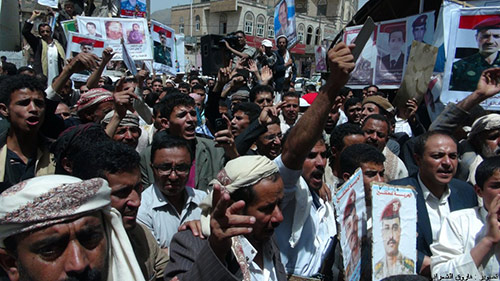 النيابة تعترض على الإفراج عن معتقلين اثنين من شباب الثورة وإجراءات لإطلاق سراح 17