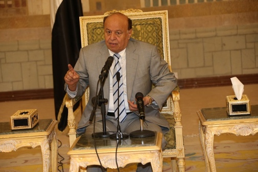 الرئيس اليمني يلتقي بزعماء قبليين ويقول: كل ما يجري عمله تحت سقف الوحدة 