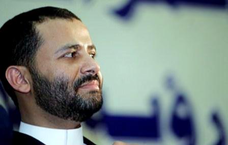 حميد الأحمر في إتصال هاتفي مع بنعمر يطالب بكشف معرقلي سير التسوية في اليمن 