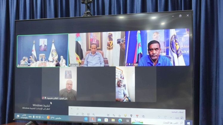 الزُبيدي يعود إلى المشهد مجدداً بعد سبعة أشهر من الاختفاء ويصف ما تعرض له مجلسه "المنحل" بـ"الانقلاب على الشراكات"